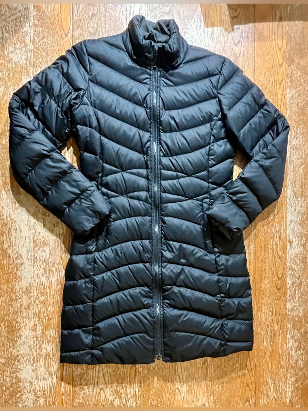 The North Face 550 Jenae Mid-Length Quilted Puffer Jacket size small